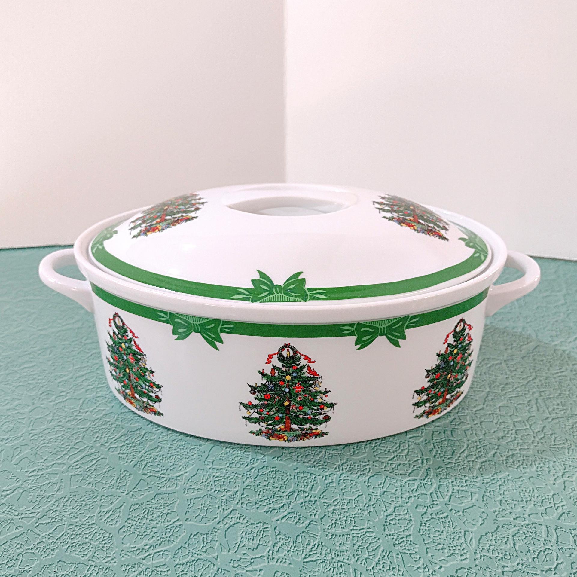 Vintage Yule Tide Ceramic 2.5 Quart Covered Casserole Dish, Georges Briard Christmas Holiday Serving Ware