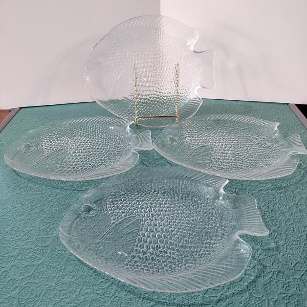 Vintage Arcoroc Poisson Clear Fish Shaped Dinner Plates, Set of Four