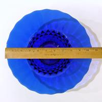 Vintage Cobalt Blue Diamond Point Decorative Glass Centerpiece Fruit Serving Bowl