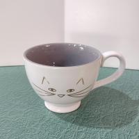 Ceramic Kitty Cat Face 16 Ounce Oversized Coffee Tea Mug with Gold Heart