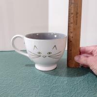 Ceramic Kitty Cat Face 16 Ounce Oversized Coffee Tea Mug with Gold Heart