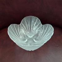 Vintage Mikasa Shell Frosted Glass Salad Fruit Dessert Bowl, Clam Scallop Shell Candy Nut Dish, Beach Decor