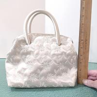 Vintage Nine West Ivory Satin Embroidered Floral Quilted Shoulder Bag