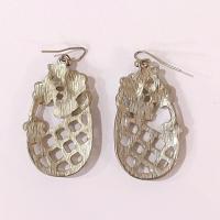 Vintage White and Gold Flower Trellis Lattice Weave Drop Dangle Earrings
