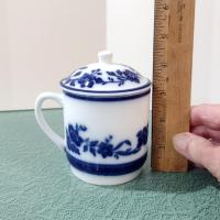 Vintage Williams Sonoma Flow Blue Floral Mugs with Lids, Set of Two