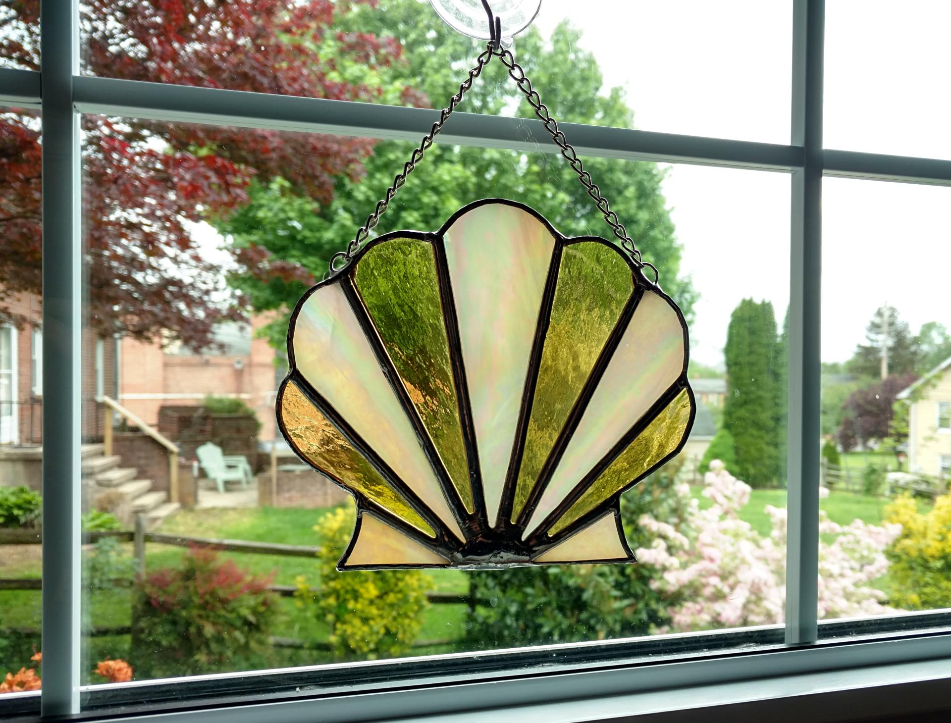 Iridescent Stained Glass Seashell Suncatcher // Scallop Shell Suncatcher // Clam Shell Stained Glass Window Hanging // Beach House Decor