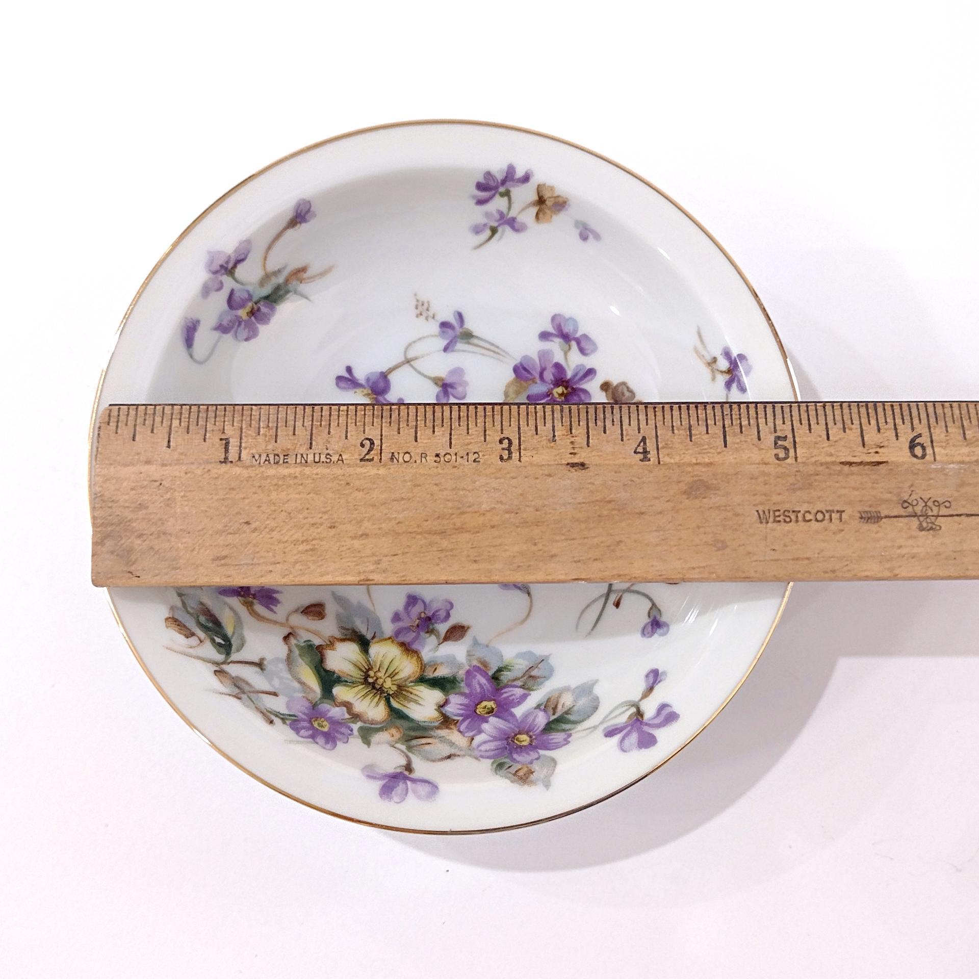 Vintage Meito Adele Orleans Shape Dessert Fruit Bowls, Set of 2, Purple and Yellow Violets Floral Design China