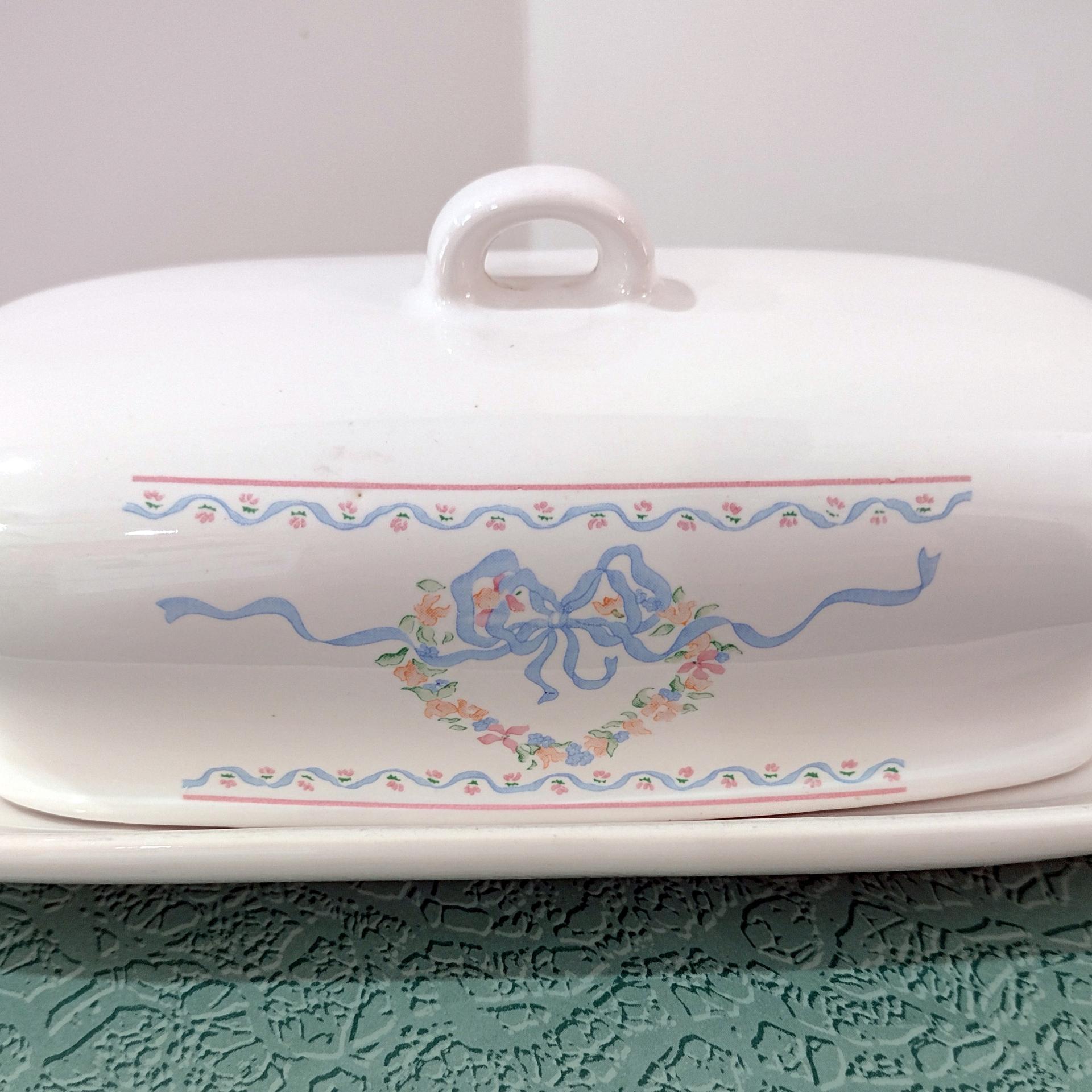 Vintage Blue Bows and Ribbons Country Farmhouse Ceramic Butter Dish