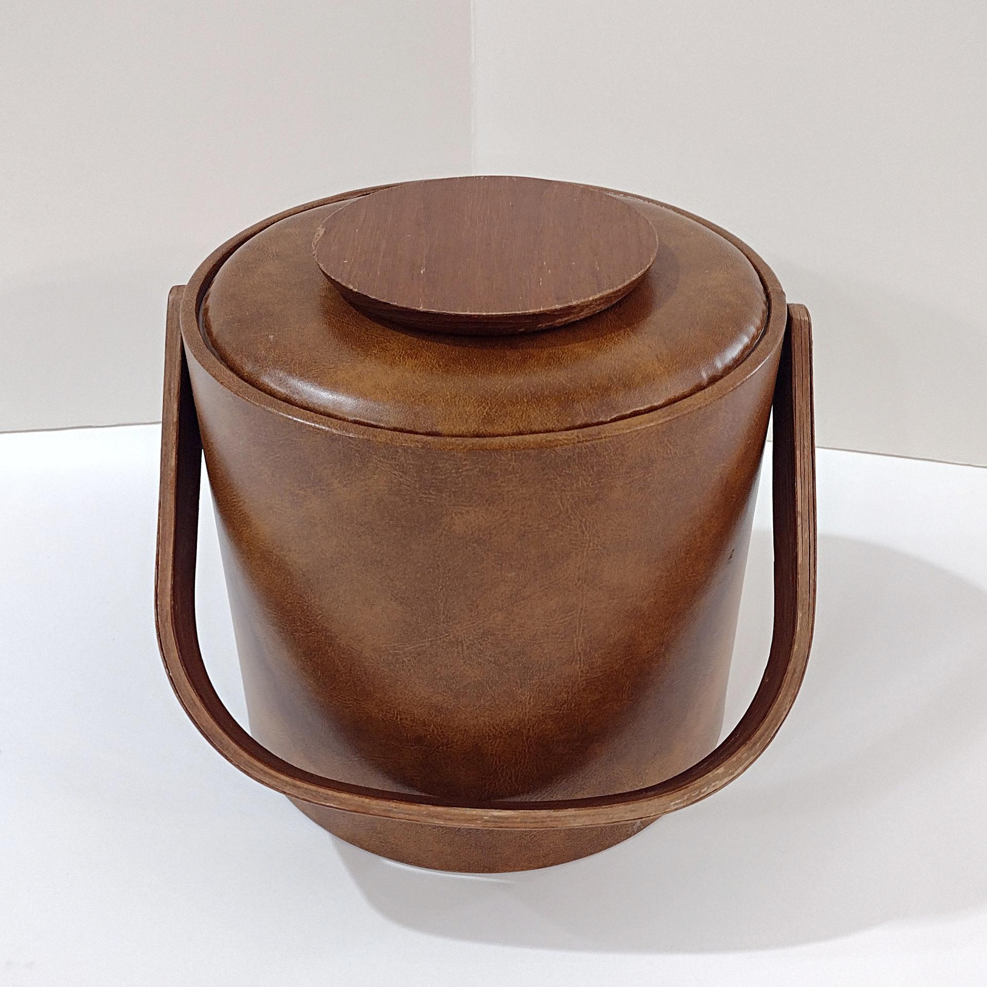 Vintage Georges Briard Faux Leather Vinyl Insulated Ice Bucket with Wooden Handle, 1970's Retro Barware