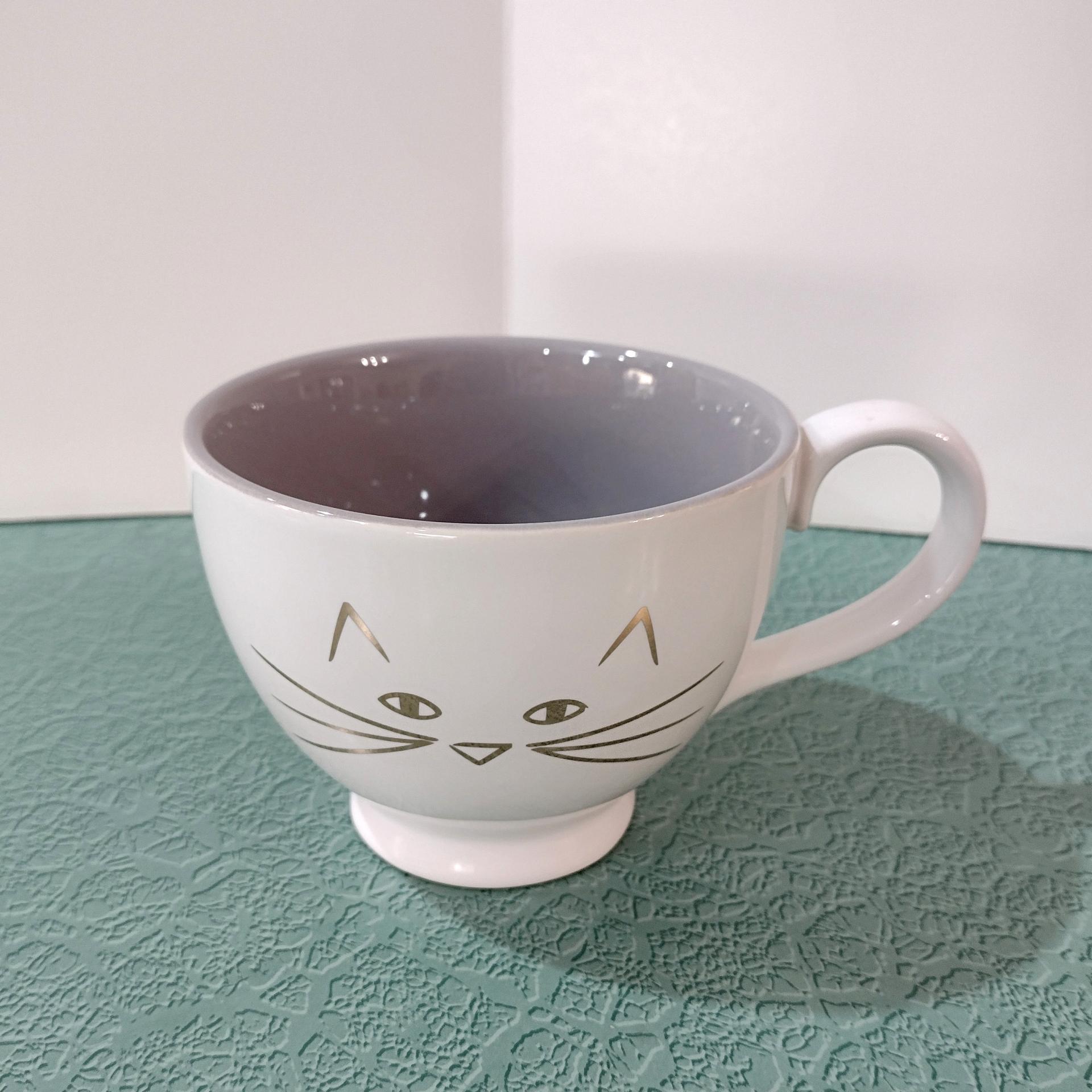 Ceramic Kitty Cat Face 16 Ounce Oversized Coffee Tea Mug with Gold Heart