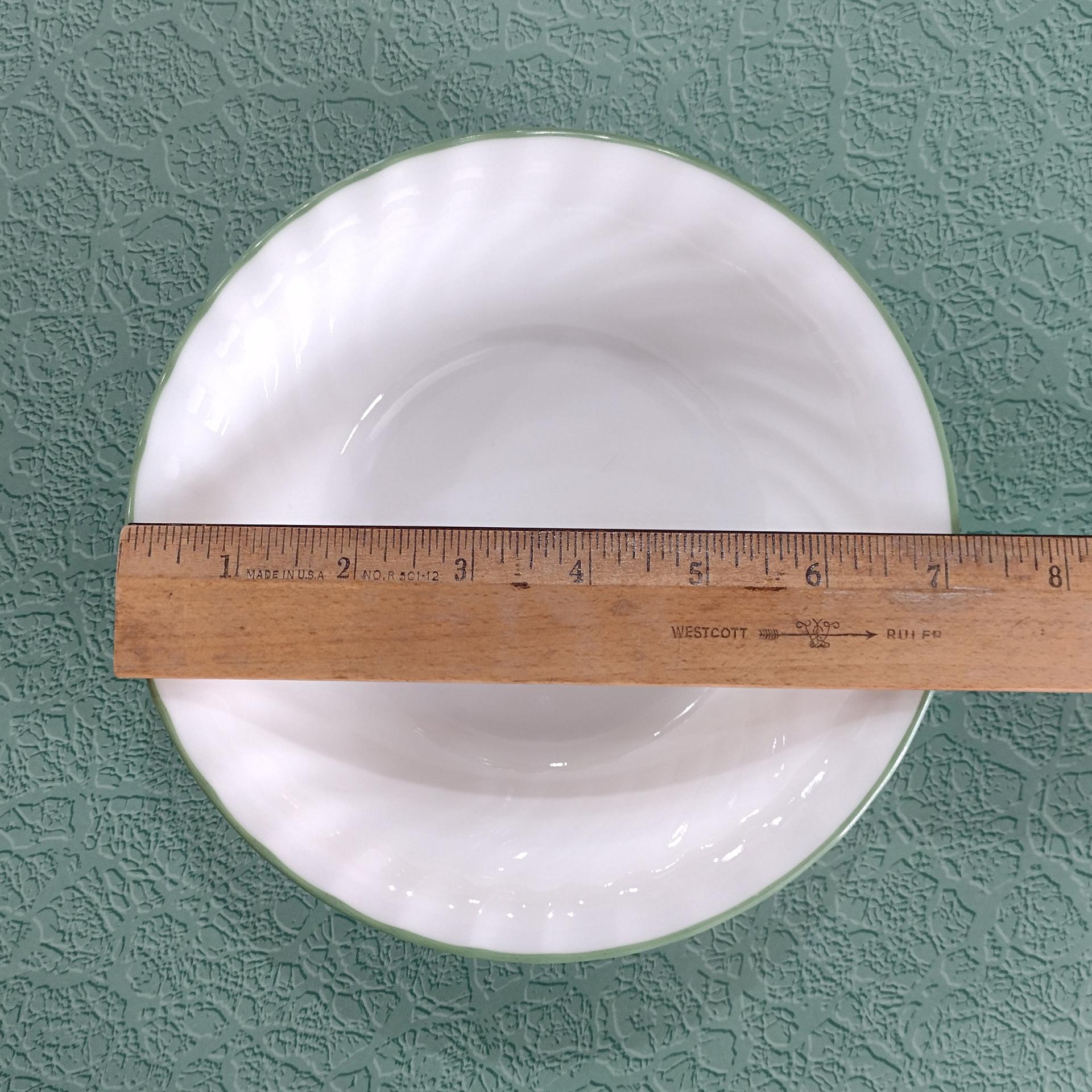 Corelle Chutney Green Rimmed Swirl Cereal Salad Soup Bowls, Set of Four