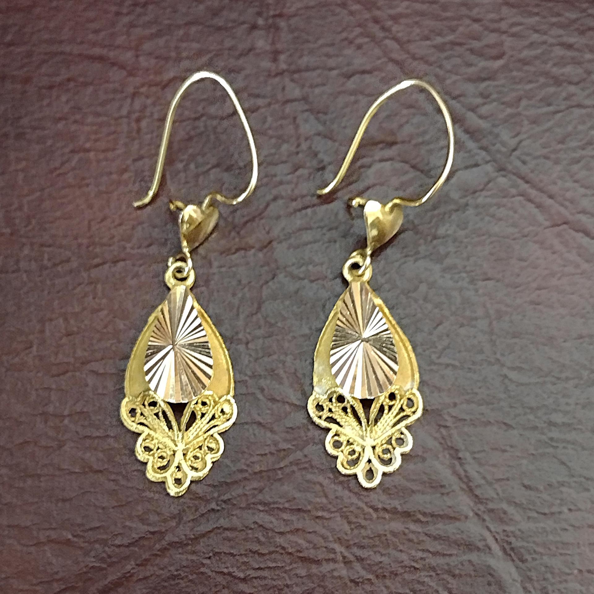 Vintage 22K Gold Filagree Sunburst Dangle Drop Earrings with Heart Accents