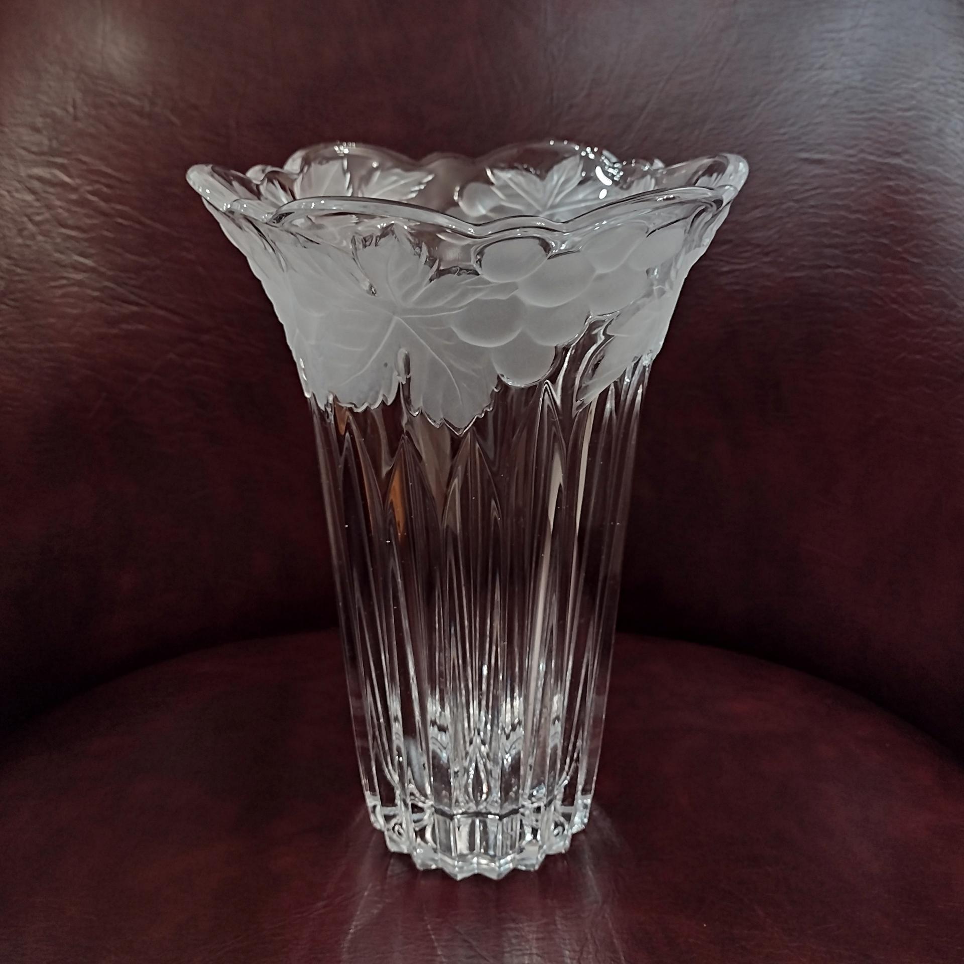 Vintage Crystal 8 Inch Vase With Grapevine Floral Frosted Design