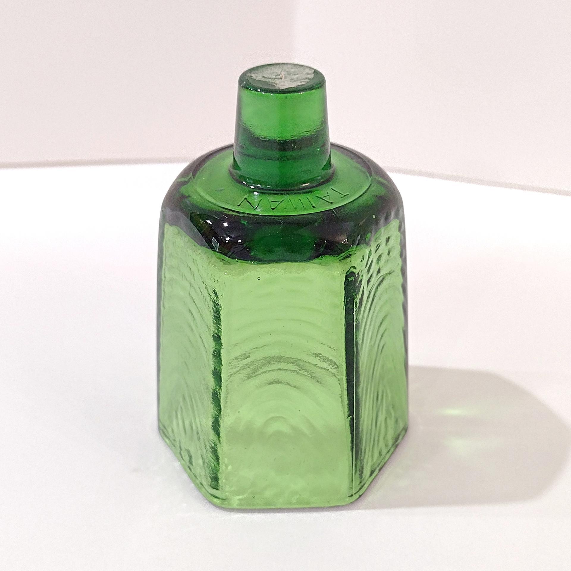 Vintage Green Hexagonal Sconce Pegged Votive Candle Cup