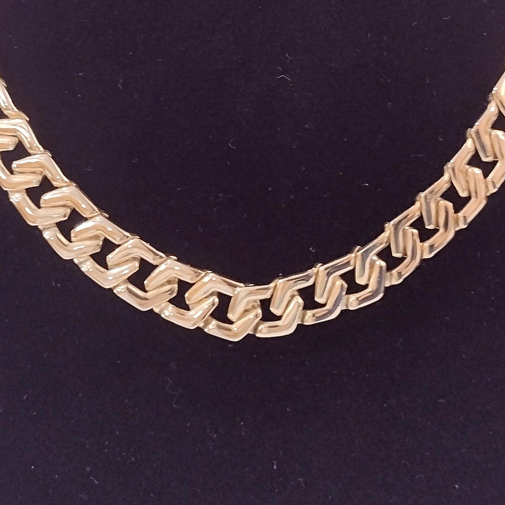 Vintage Gold Toned 18 Inch Flat Large Cuban Link Chain Necklace