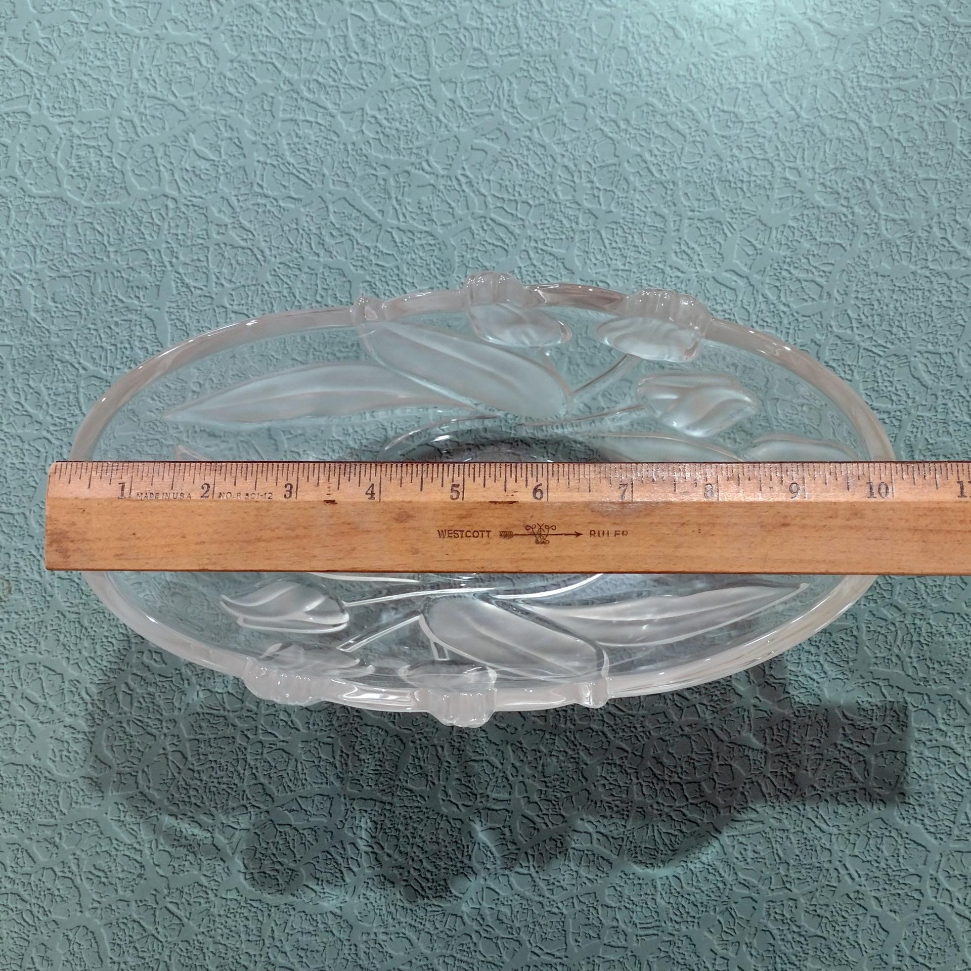 Vintage Mikasa Tulips Satin Oval Decorative Glass Bowl, Frosted Floral Centerpiece Fruit Bowl