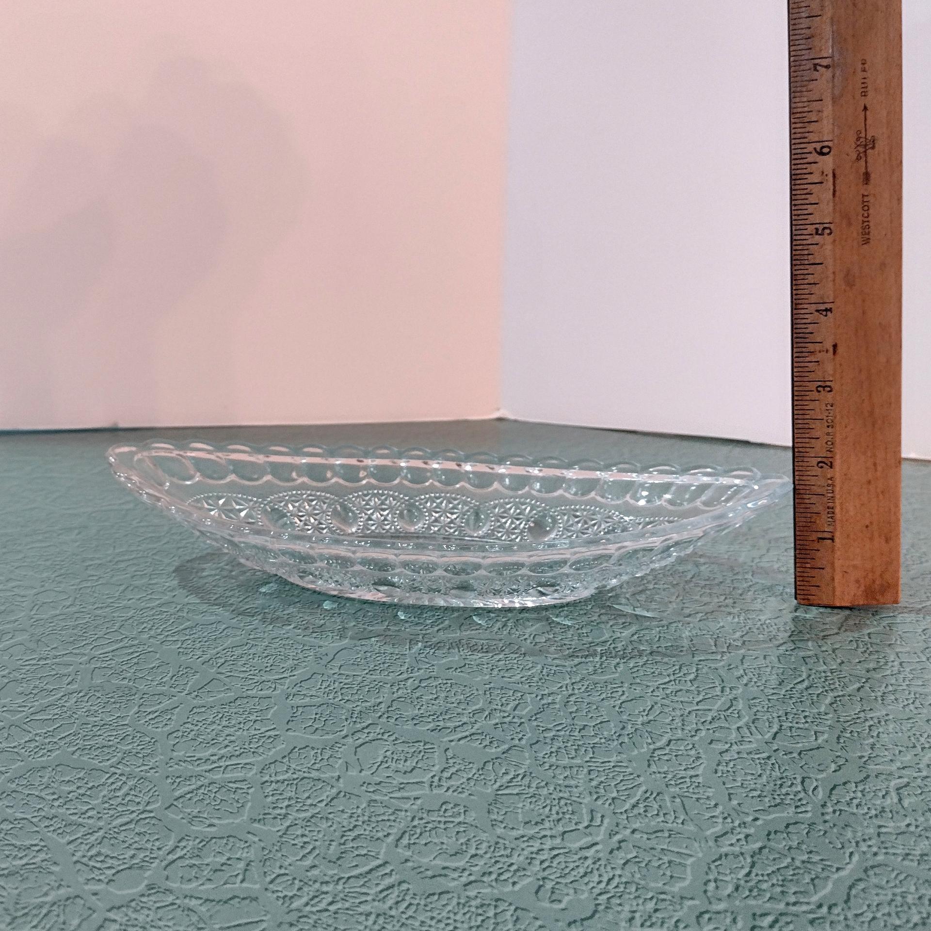 Antique Oval Pickle Dish, US Glass State of Oregon Beaded Loop Pattern