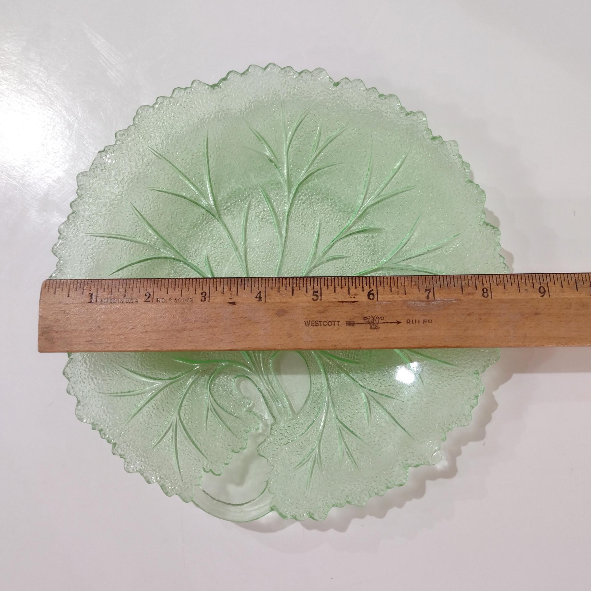 Vintage Indiana Uranium Glass Pebble Leaf Luncheon Salad Plate, Green Depression Glass Plate