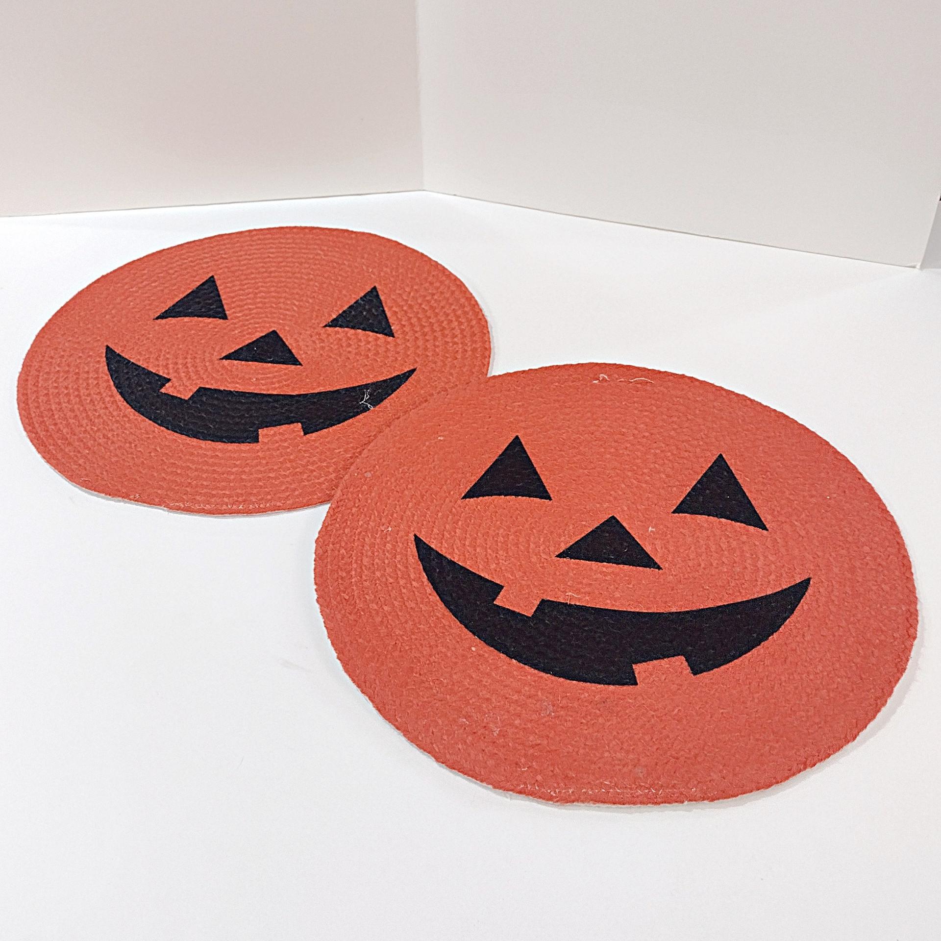 Vintage Round Fabric Jack O Lantern Pumpkin Halloween Placemats, Set of 2