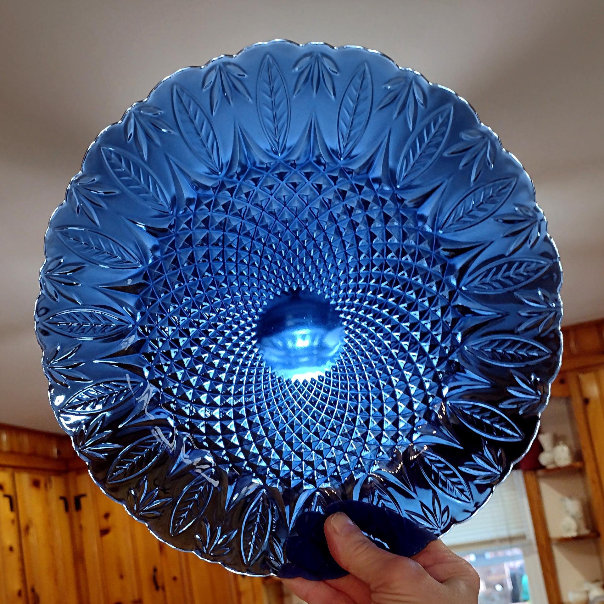 Vintage Arcoroc Avon Royal Sapphire Blue Dinner Plates, Set of Four