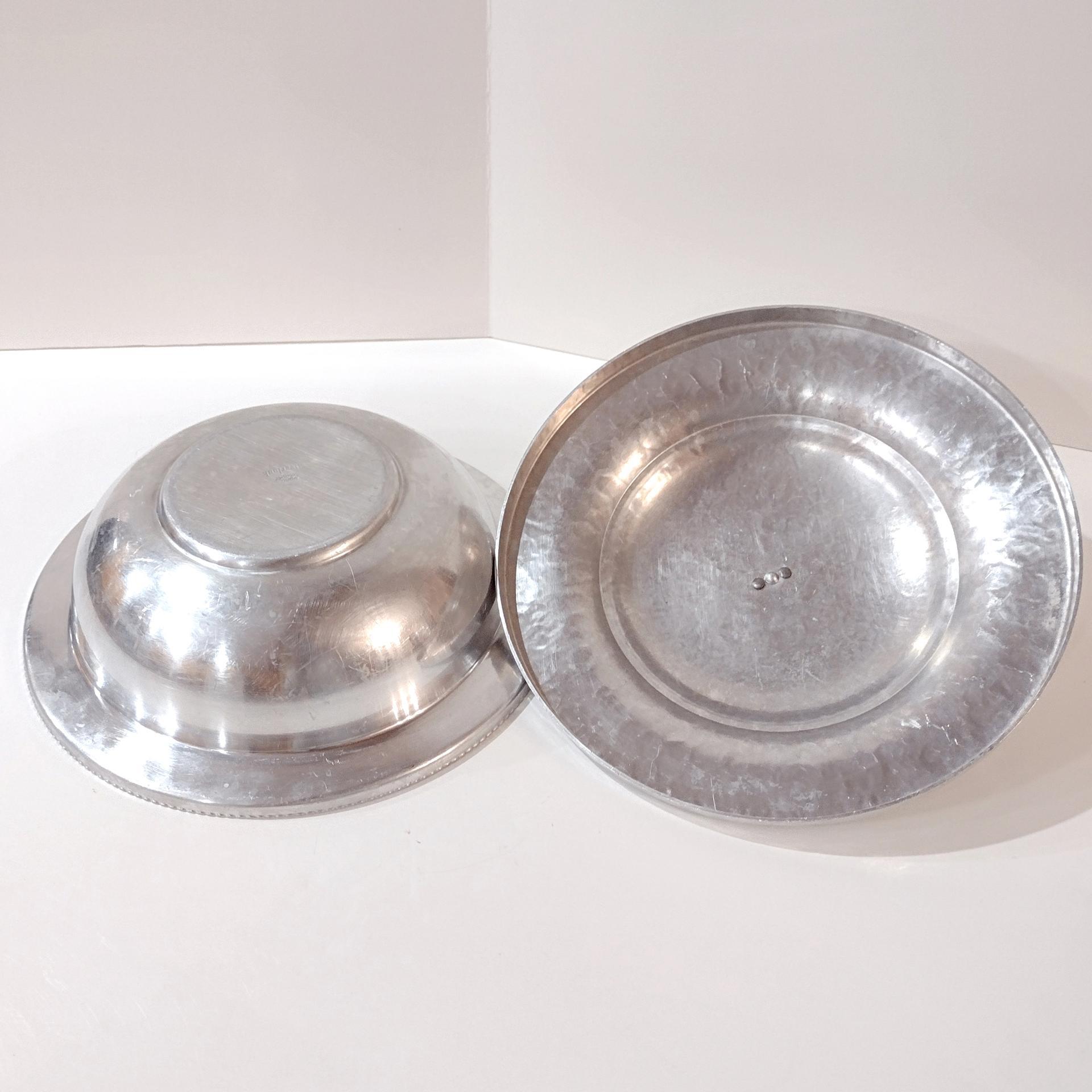 Vintage Hammered Aluminum Covered Serving Dish Bowl, Hand Wrought Silverlook 557