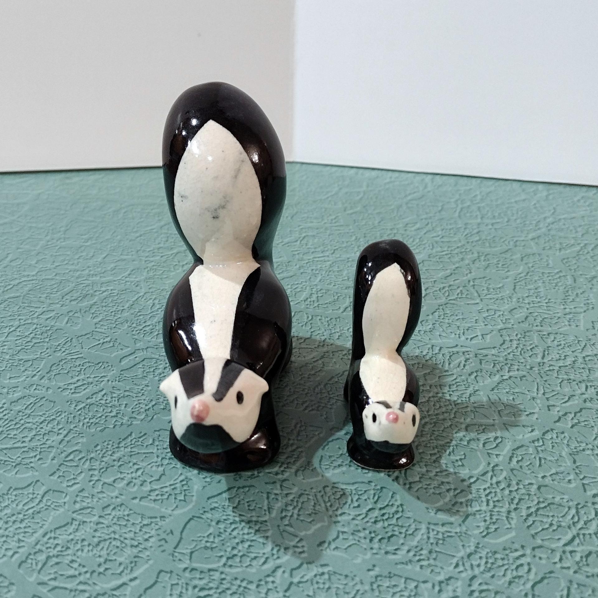Vintage Momma and Baby Skunk Ceramic Figurines, Set of Two