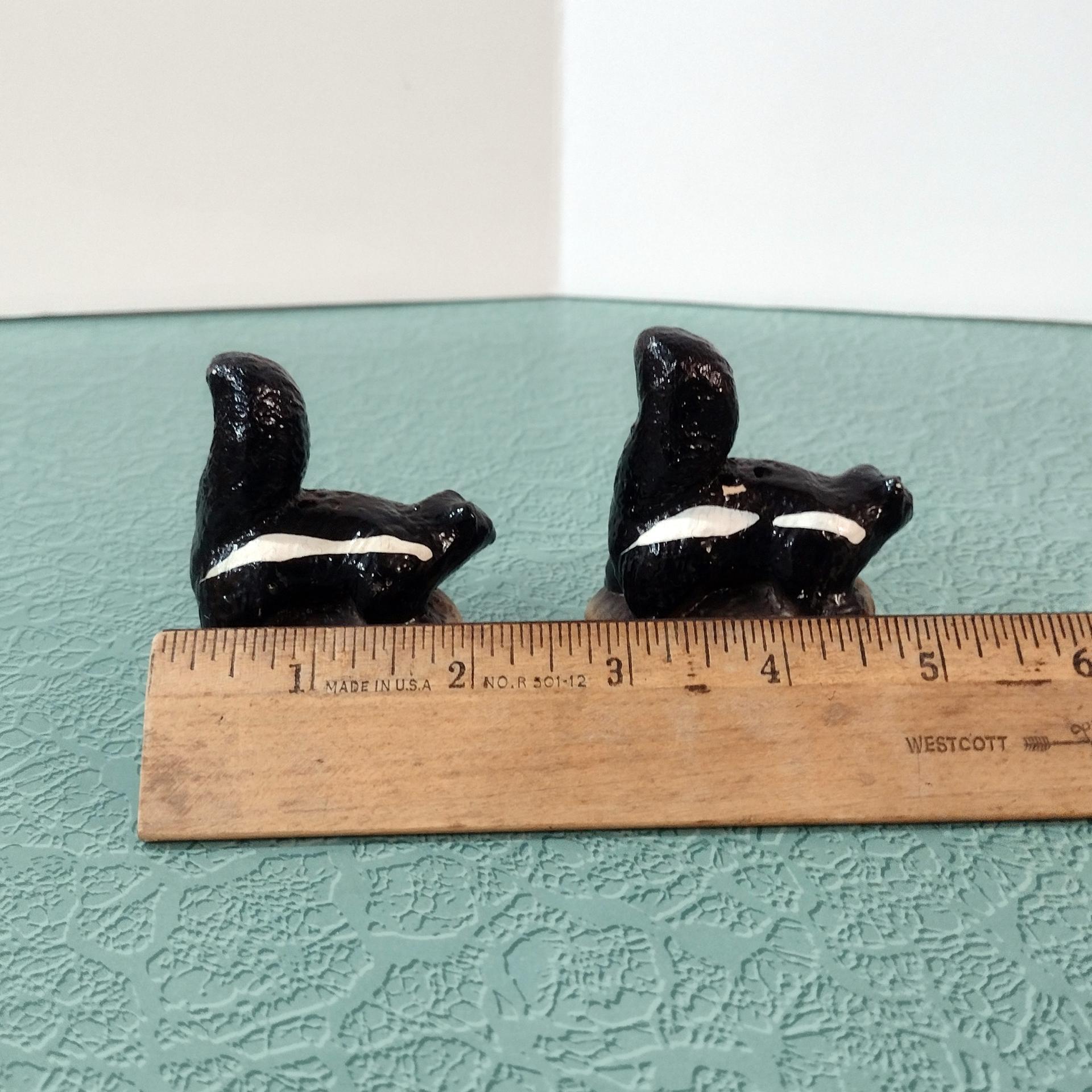 Vintage Ceramic Skunk Salt and Pepper Shaker Set