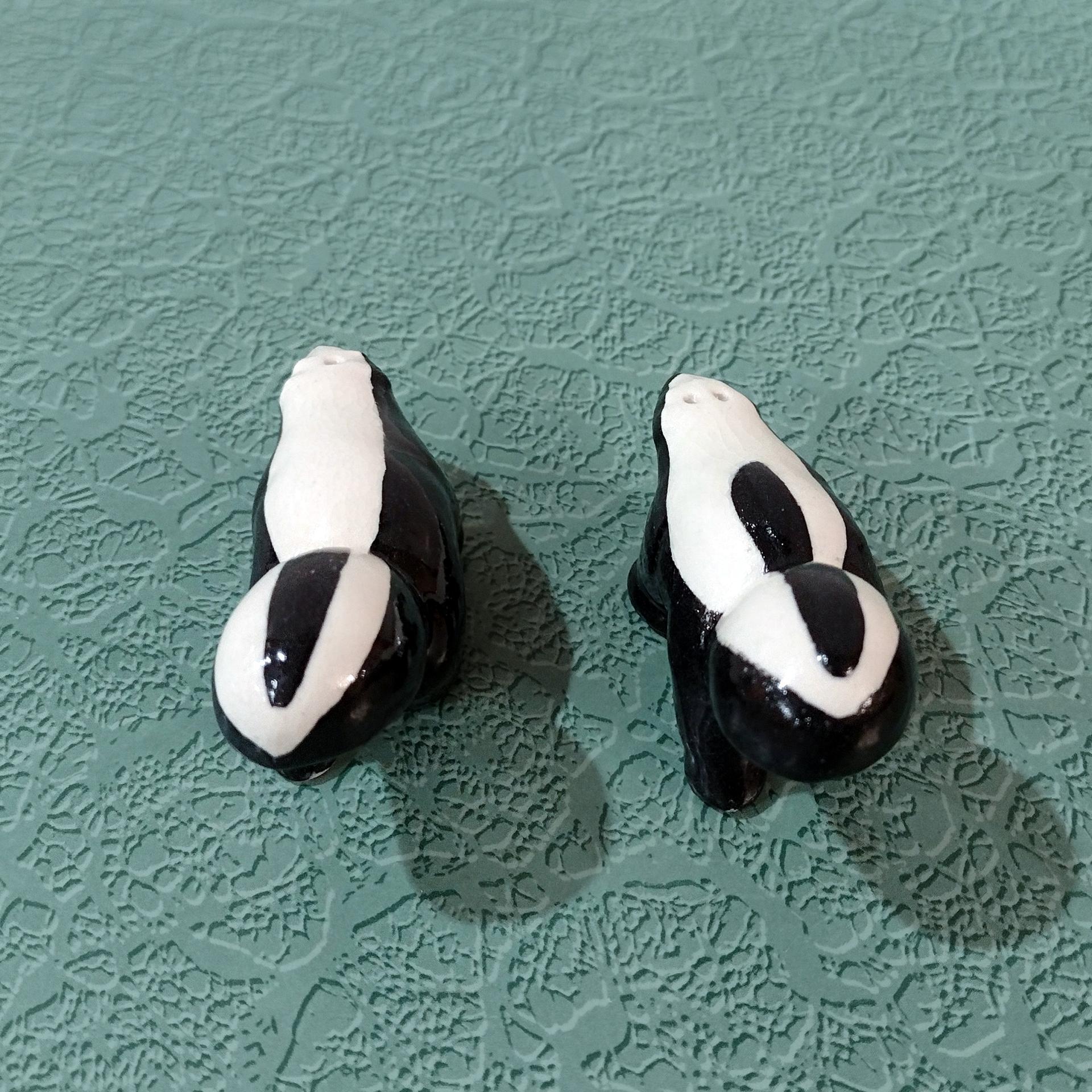 Vintage Ceramic Skunk Salt and Pepper Shaker Set