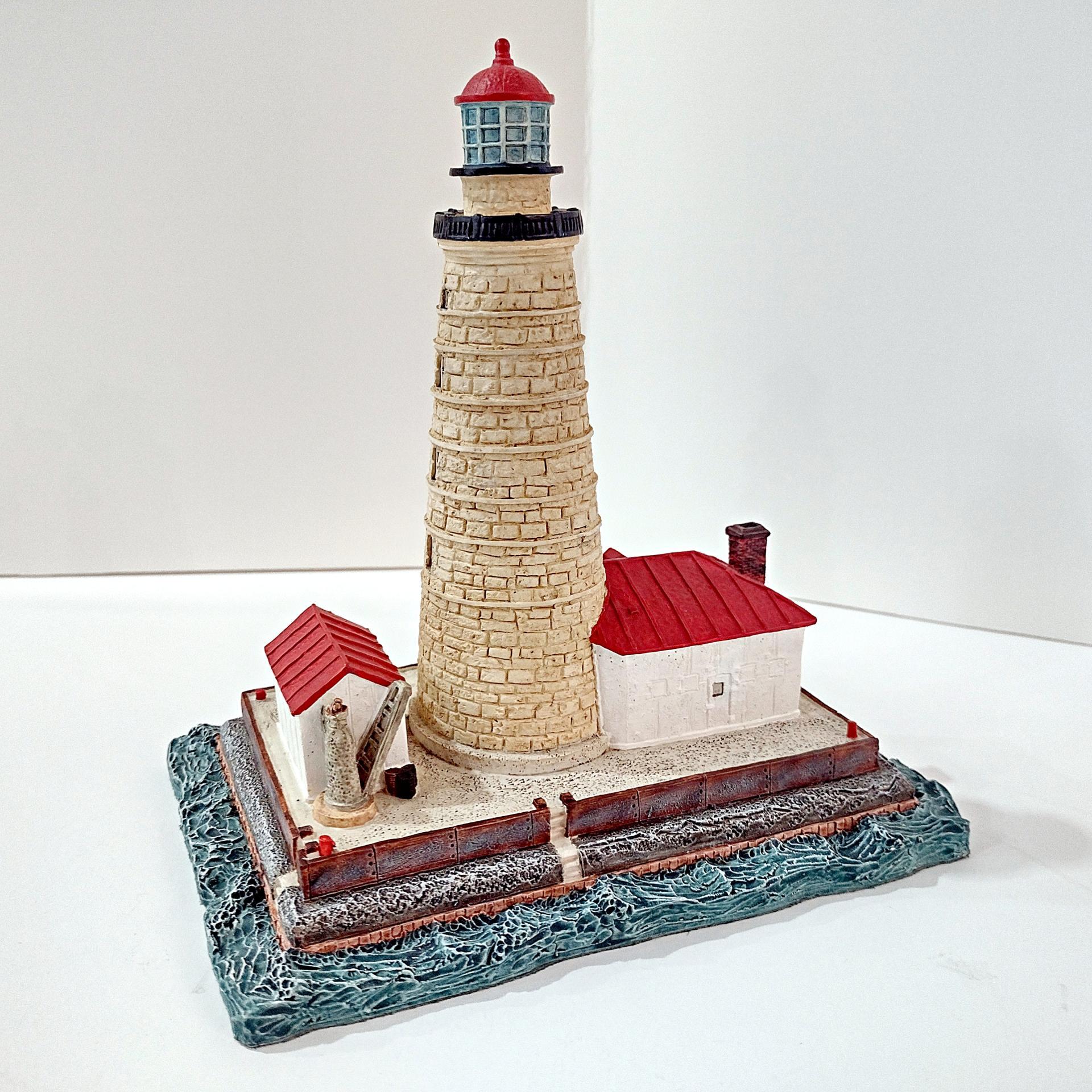 Vintage Spectacle Reef Michigan Lighthouse Figurine, 1995 Harbor Lights #410 Younger and Associates