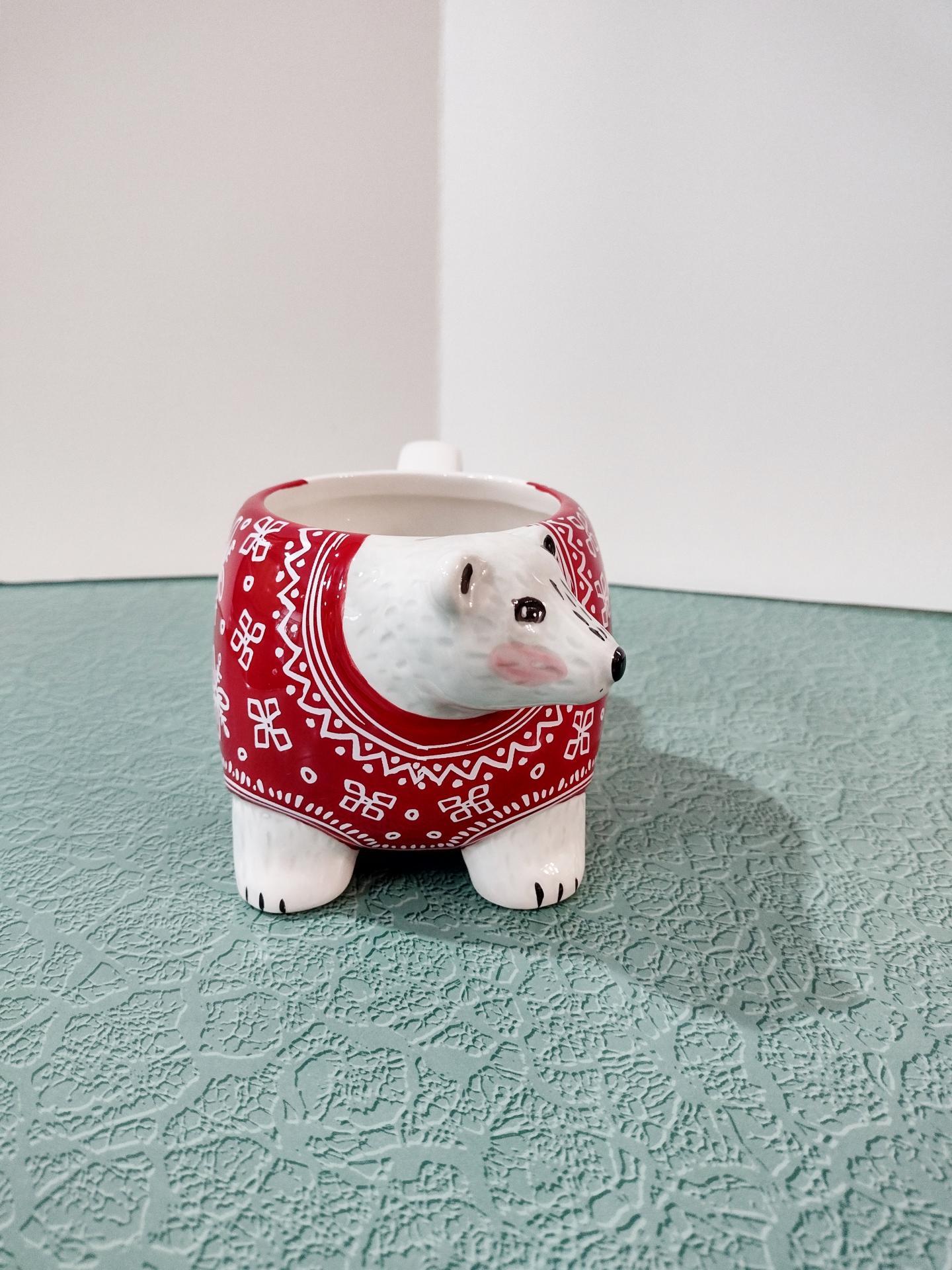 Tag Polar Bear Red Sweater Ceramic Mug, Oversized 16 Ounce Holiday Christmas Coffee Tea Hot Chocolate Mug