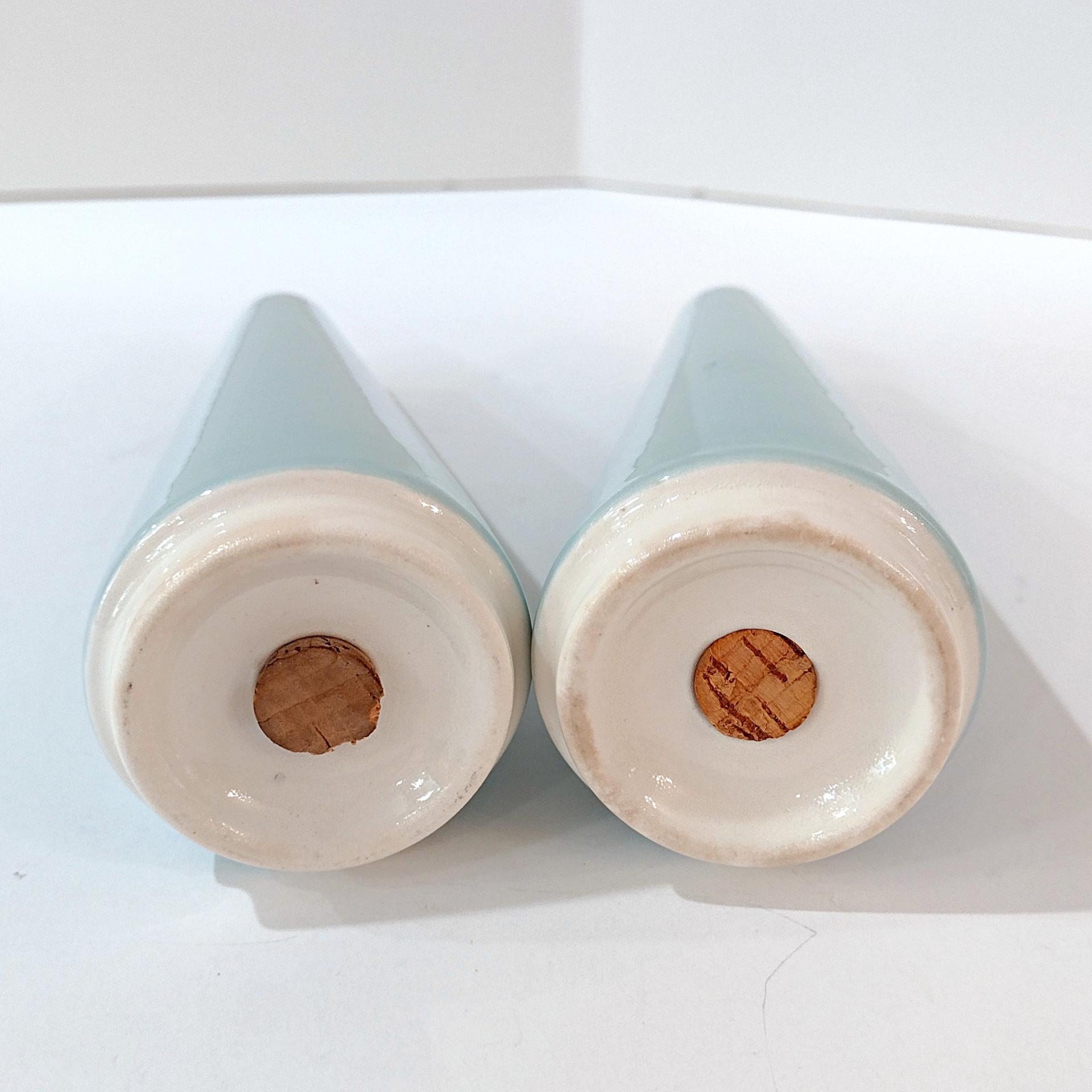 Vintage Homer Laughlin Vista Orbit Turquoise Aqua Blue Salt and Pepper Shaker Set, 1960's Dinnerware