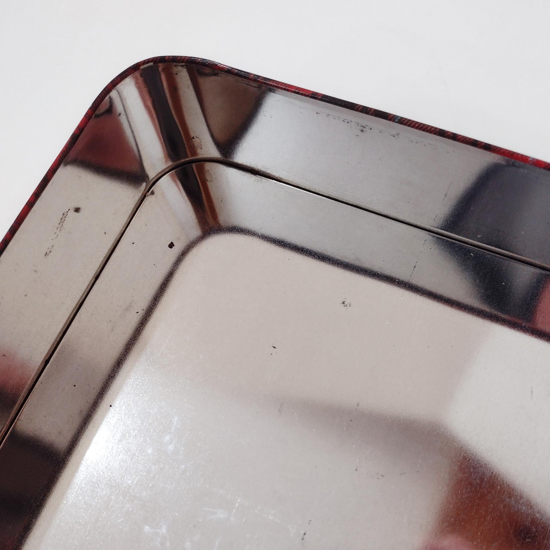 Vintage Walkers Pure Butter Shortbread Petti Coat Tails Tin Box, Scotland Cookie Tin, Flora McDonalds Farewell to Bonnie Prince Charlie Tin