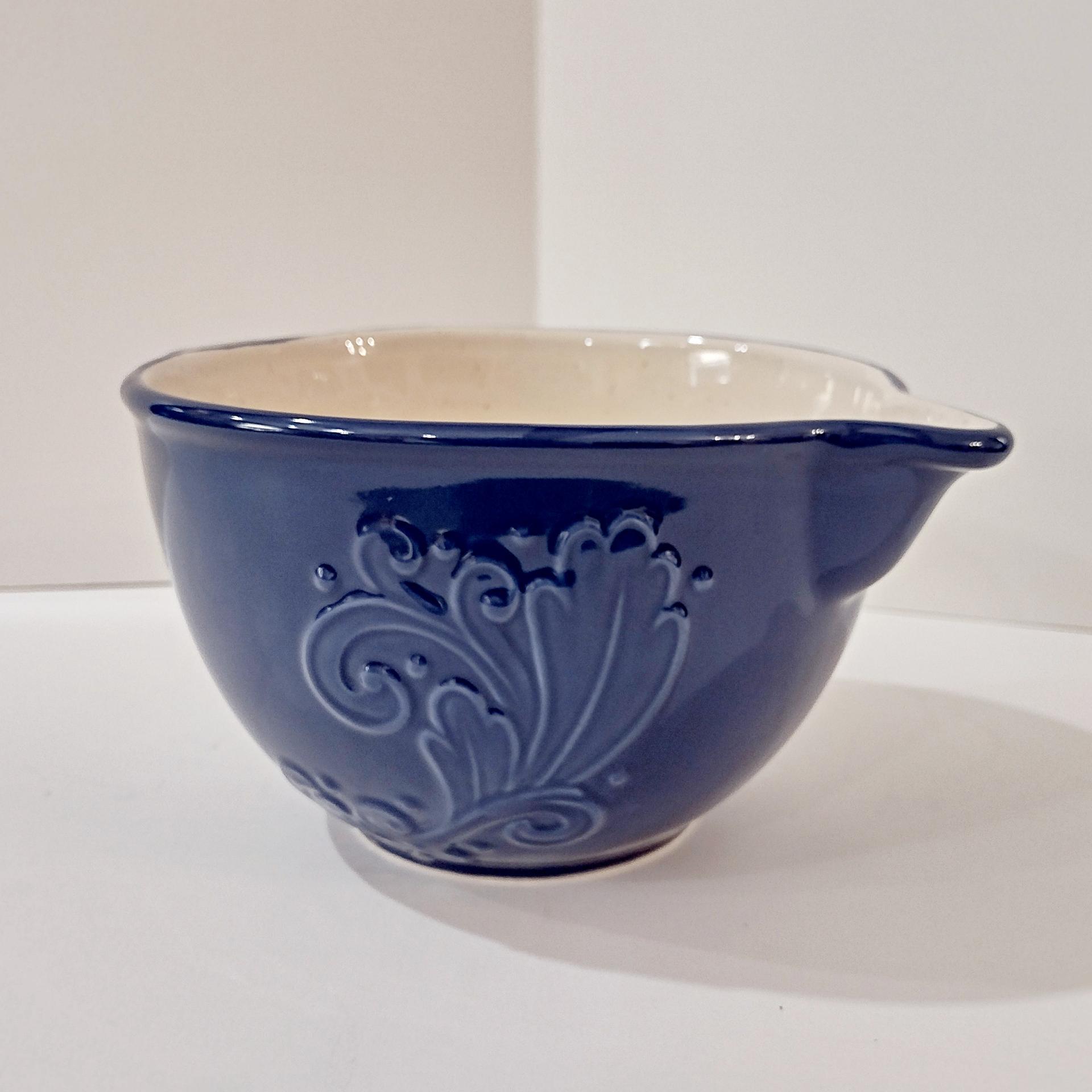 Vintage Pfaltzgraff Weir in Your Kitchen Chicory Small Batter Bowl, Blue and White Ceramic Mixing Bowl with Pour Spout