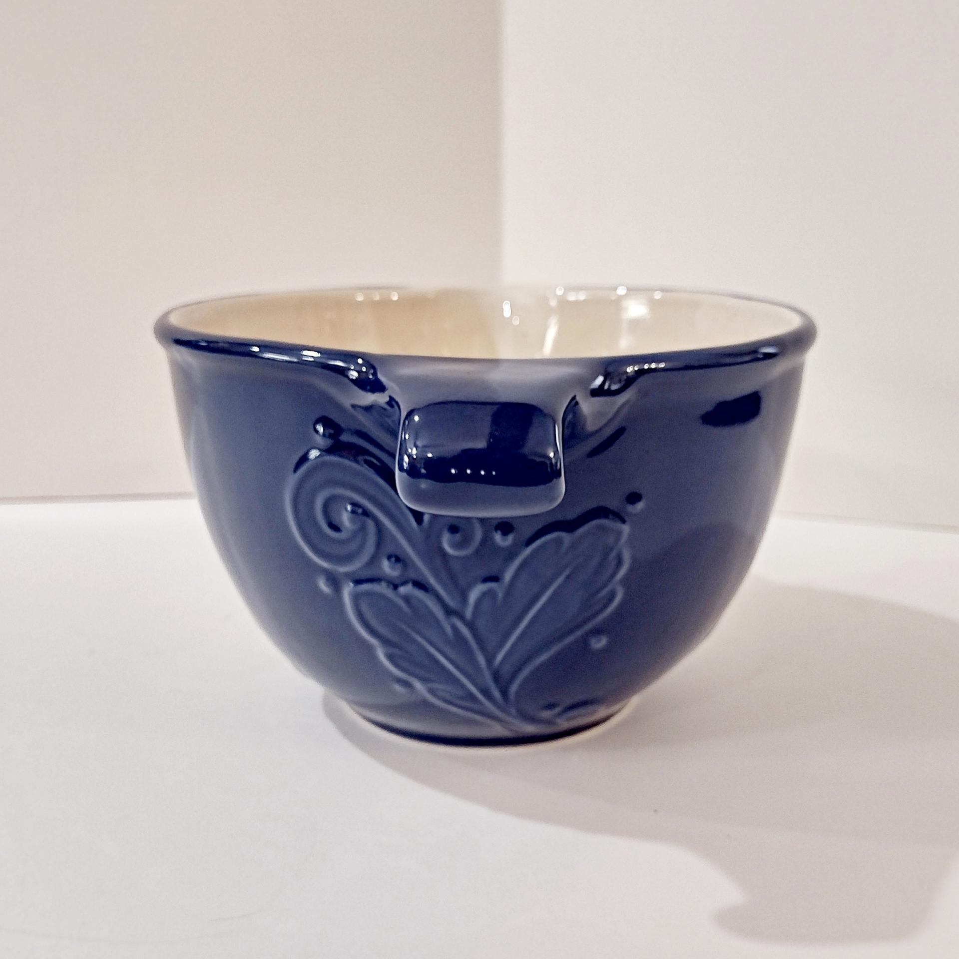 Vintage Pfaltzgraff Weir in Your Kitchen Chicory Small Batter Bowl, Blue and White Ceramic Mixing Bowl with Pour Spout