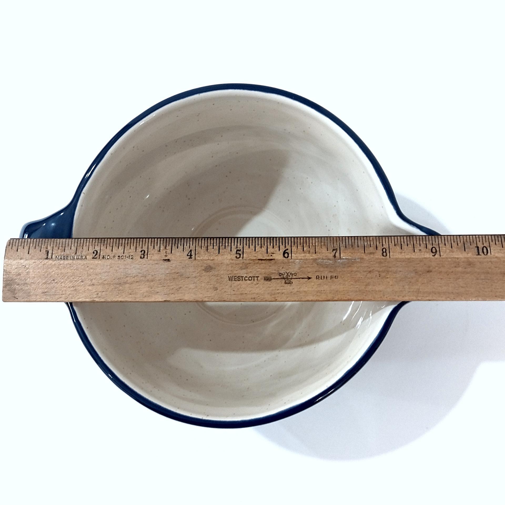 Vintage Pfaltzgraff Weir in Your Kitchen Chicory Small Batter Bowl, Blue and White Ceramic Mixing Bowl with Pour Spout