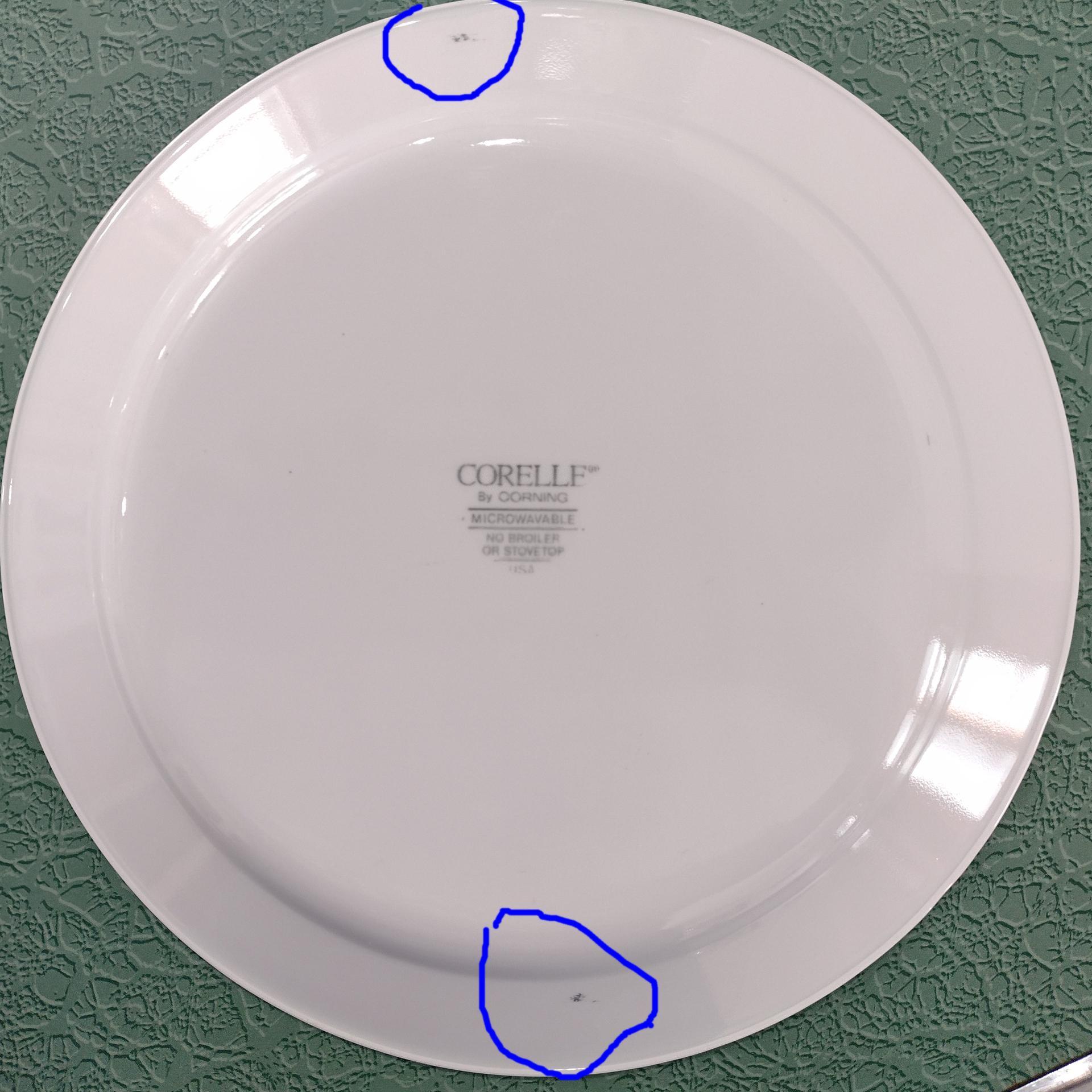 Vintage Corelle Red Winter Festival Dinner Plates, Set of 4, Corning Christmas Servingware, Holiday Dinnerware