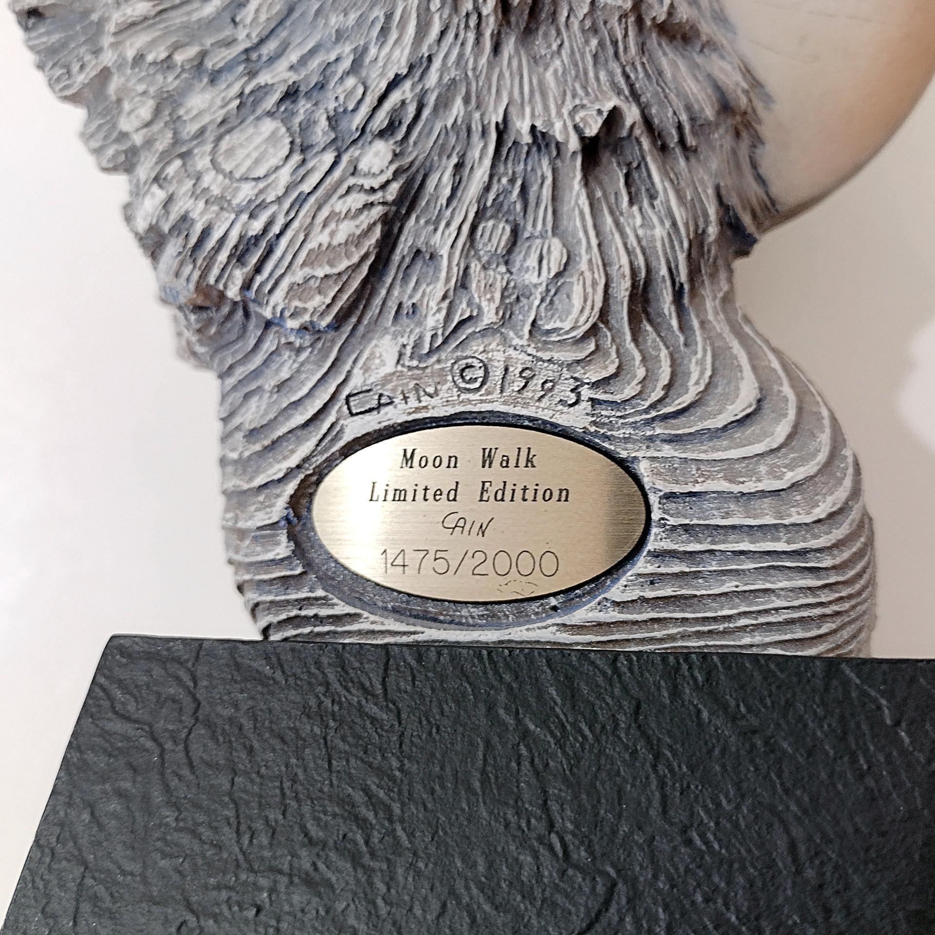 Vintage Rick Cain Moon Walk Two Sided Wolf Sculpture, 1993 Limited Edition Animal Figurine 1475/2000