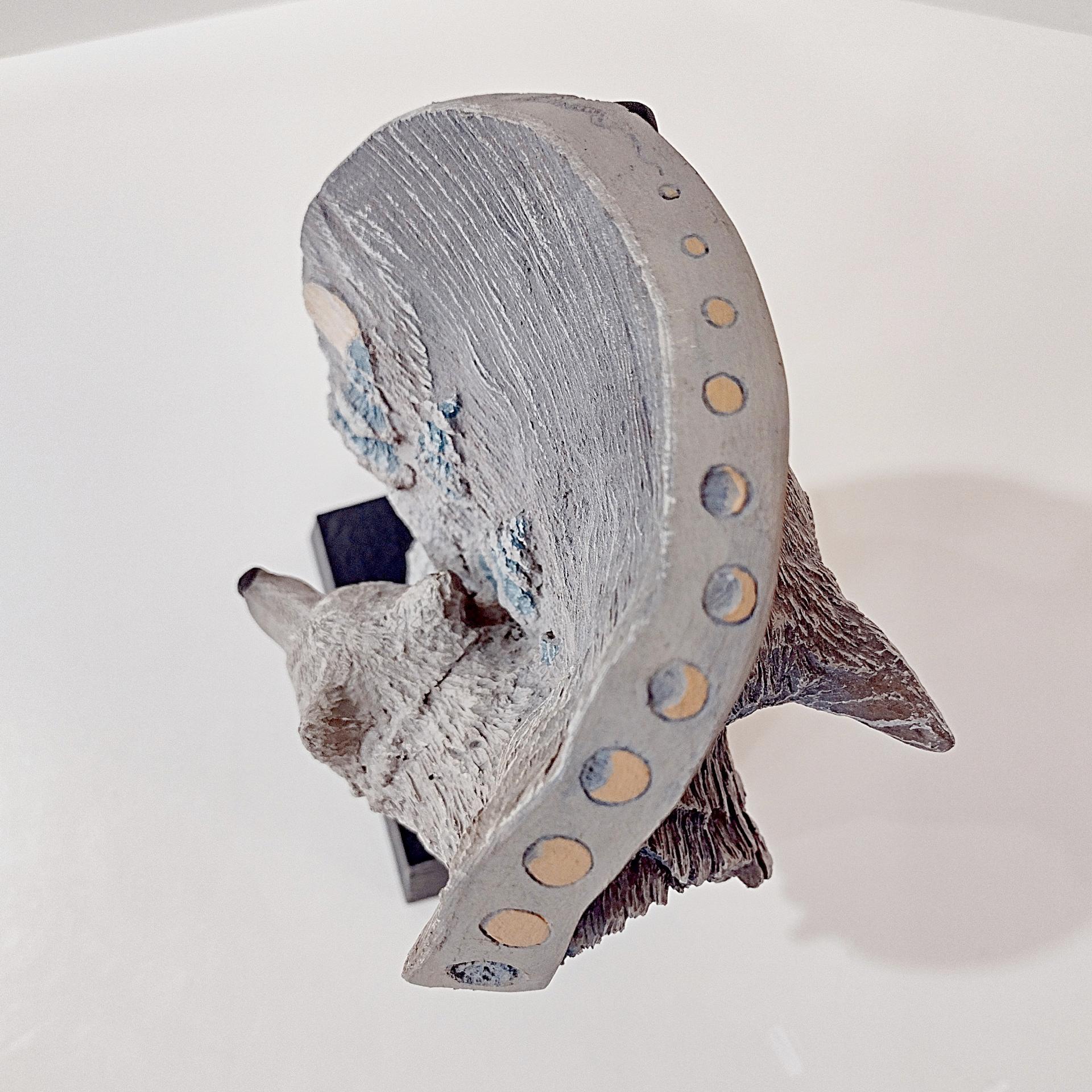 Vintage Rick Cain Moon Walk Two Sided Wolf Sculpture, 1993 Limited Edition Animal Figurine 1475/2000