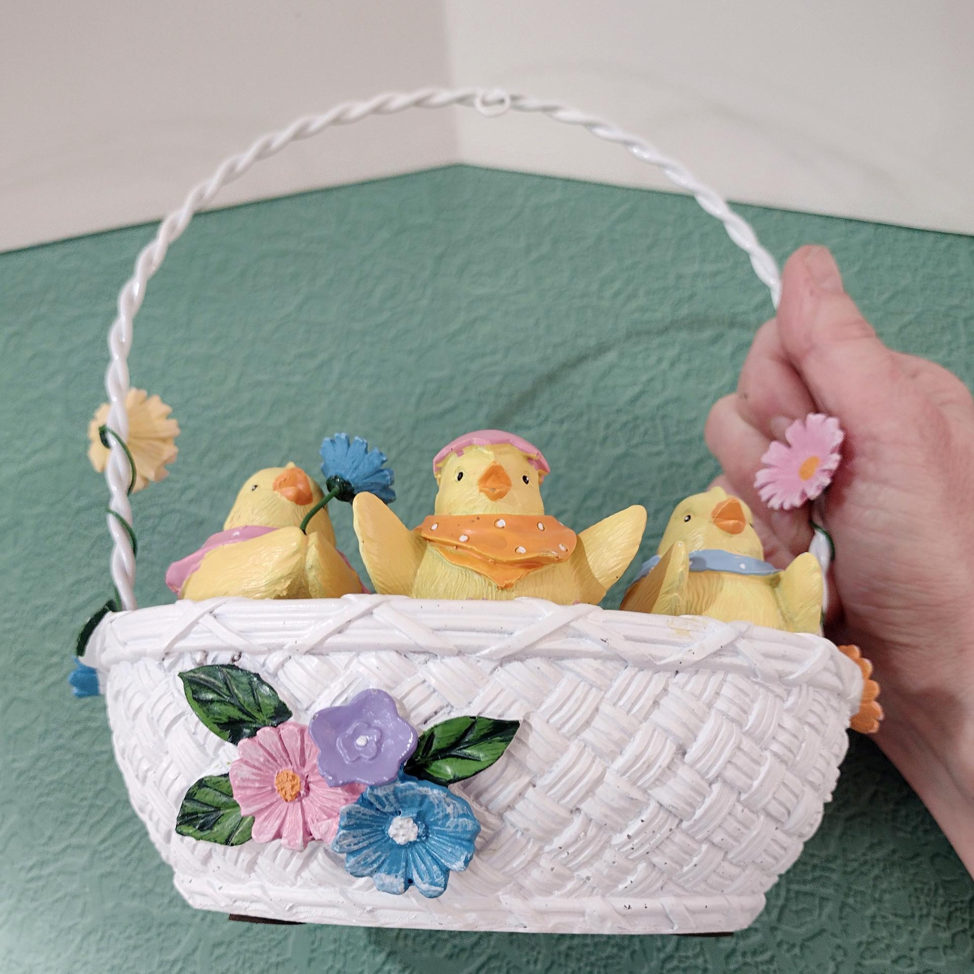 Vintage Yankee Candle Easter Basket Chicks Votive Holder, Tart Warmer