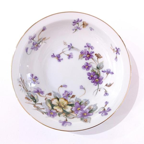 Vintage Meito Adele Orleans Shape Dessert Fruit Bowls, Set of 2, Purple and Yellow Violets Floral Design China