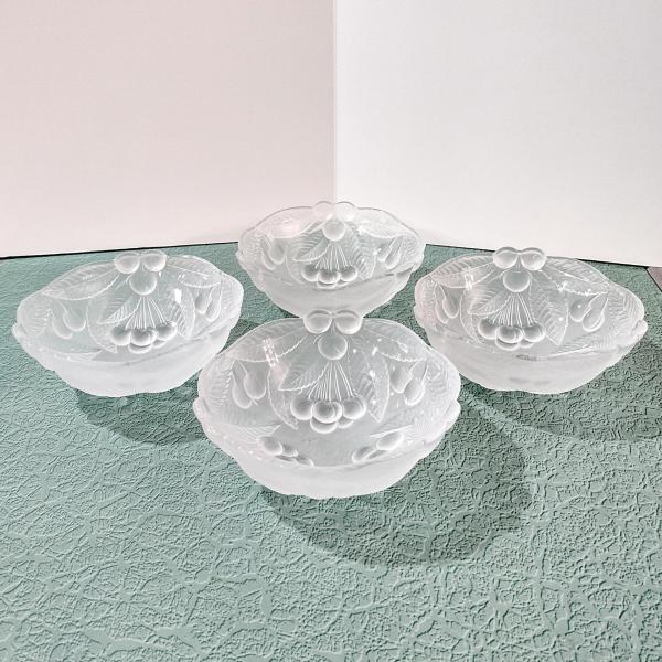 Vintage Mikasa Bountiful Frosted Glass Salad Soup Bowls, Set of Four, Raised Cherries Fruit Design
