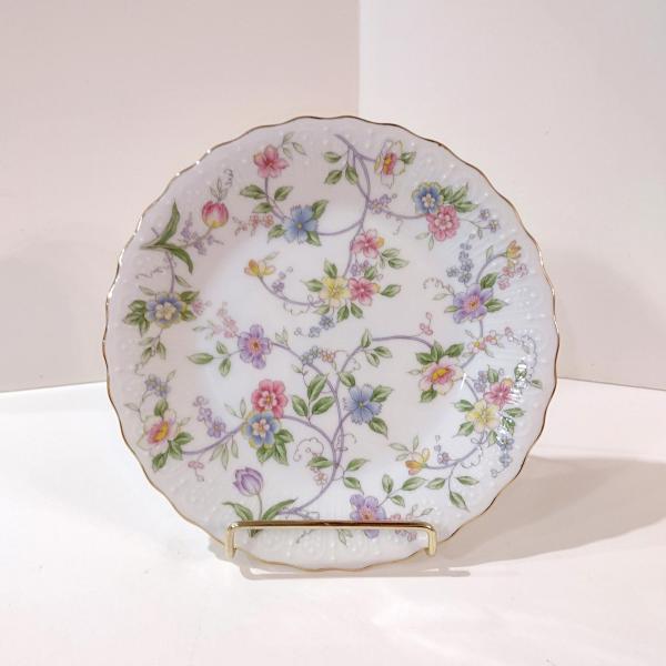 Vintage Andrea by Sadek Corona Salad Dessert Plate, Floral 7.5" Gold Trimmed Plate