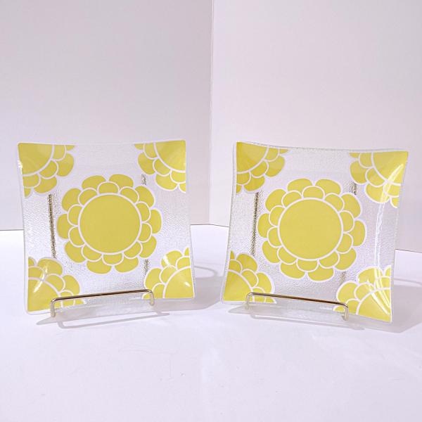 Vintage Colony Indiana Glass Yellow Flower Square Glass Appetizer Dessert Plates, Set of 2, MCM 1960's Servingware