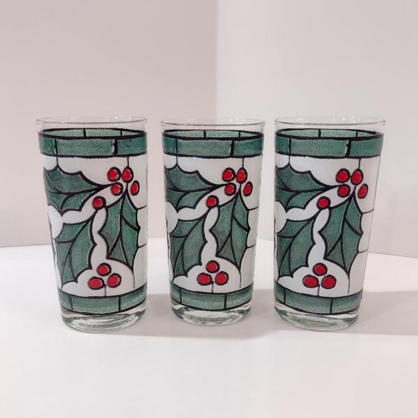 Vintage West Virginia Glass Specialty Snowy Holly and Berries 12 Ounce Highball Glasses, Set of Three