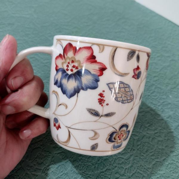 Vintage Churchill Jacobean Ceramic Coffee Tea Mugs, Set of Four, Red and Blue Floral Mugs