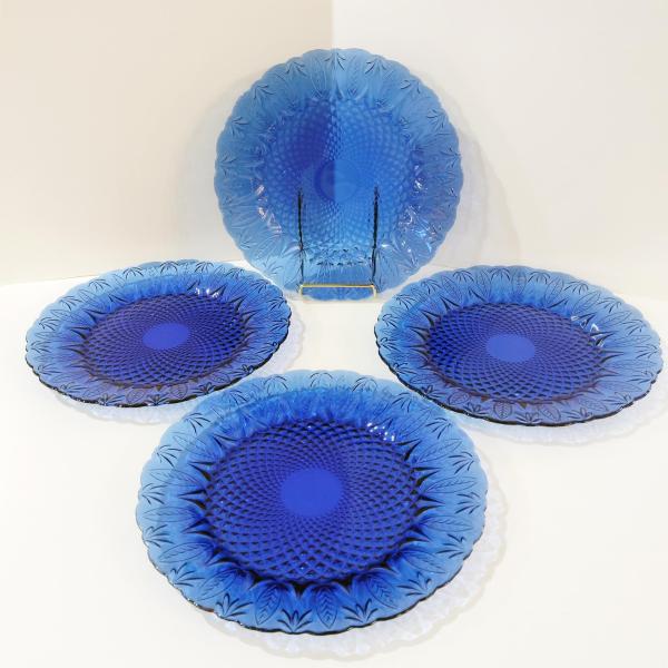 Vintage Arcoroc Avon Royal Sapphire Blue Dinner Plates, Set of Four