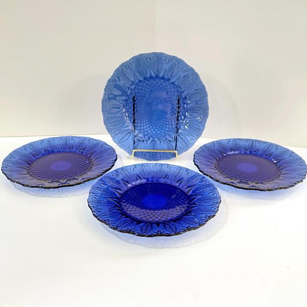 Vintage Arcoroc Avon Royal Sapphire Blue Salad Dessert Appetizer Plates, Set of Four