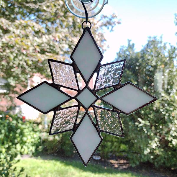 Iridescent White and Clear Stained Glass Snowflake Suncatcher, Christmas Ornament, Snowflake Ice Crystal Ornament, Winter Window Decoration