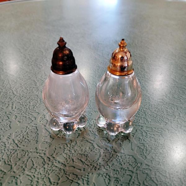 Vintage Imperial Glass Candlewick Salt and Pepper Shaker Set with Metal Lids, Small Glass Salt and Pepper Shakers
