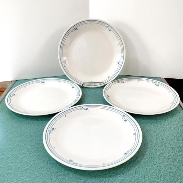 Corelle Country Violets Dinner Plates, Set of Four, 10.25 Inch Corning Corelle Plates